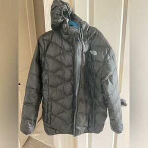 Boys North Face down Jacket Size L/XL